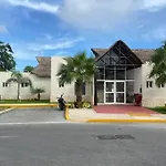T103 Family Condo In Gated Area - With Private Bbq