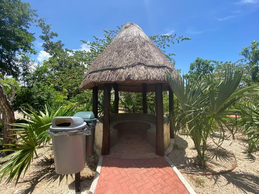 T103 Family In Gated Area - With Private Bbq Apartamento Playa del Carmen