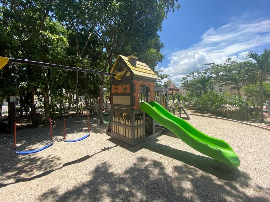Apartamento T103 Family In Gated Area - With Private Bbq Playa del Carmen